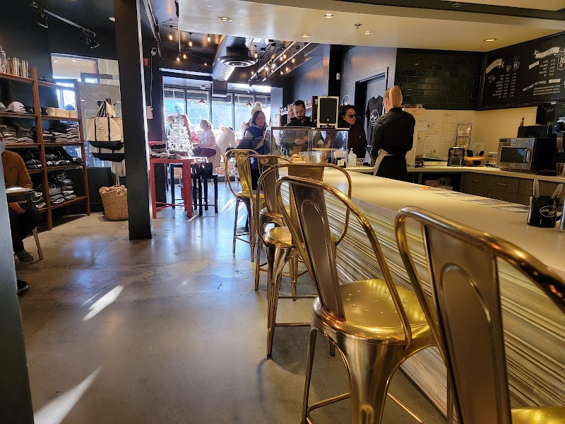 Bitty & Beau's Coffee