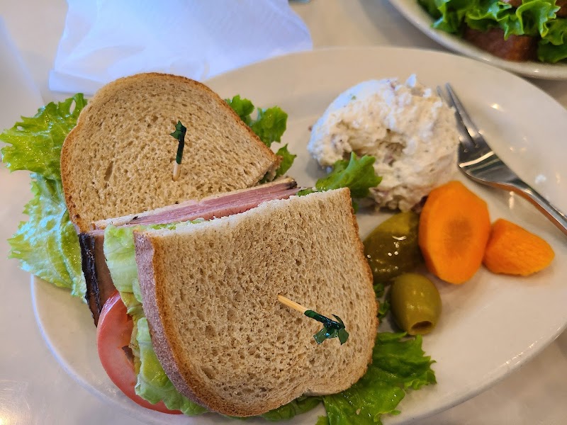 Savannah Cafe & Bakery