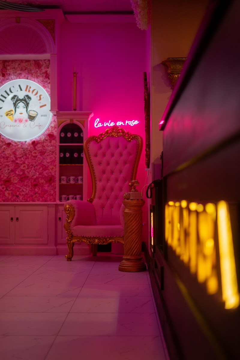 Chica Rosa Creperie & Cafe