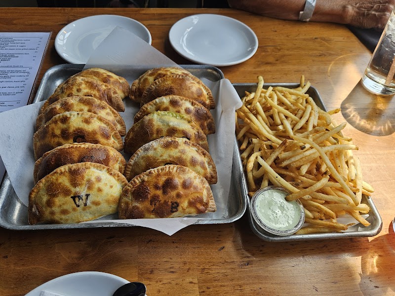 La Masa Empanada Bar