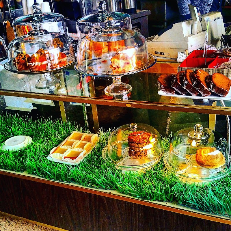 Astoria Coffee House & Bistro