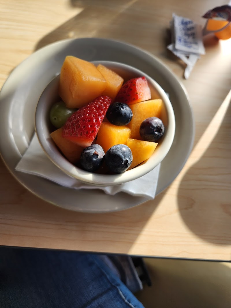 The Toasted Yolk Cafe