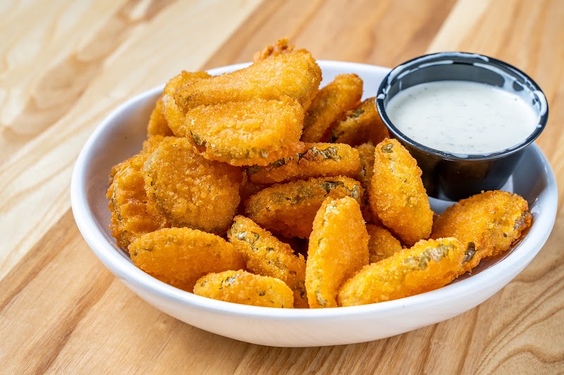 Chicken N Pickle - Grand Prairie