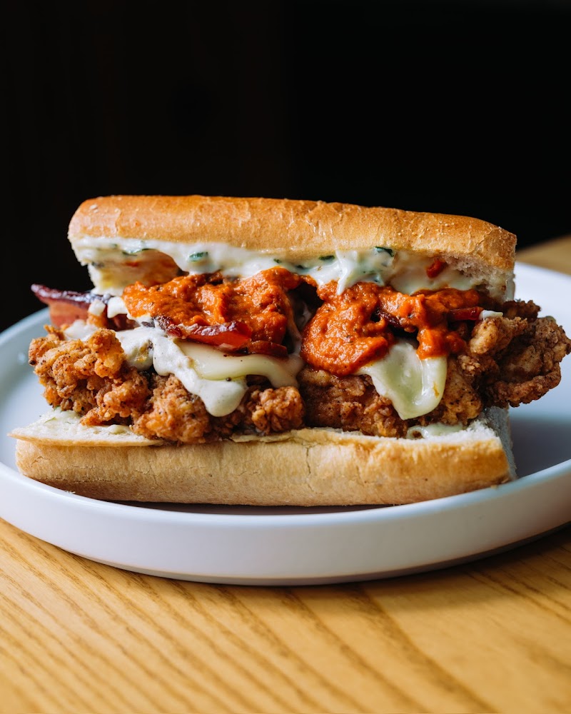 Chomp Kitchen and Drinks