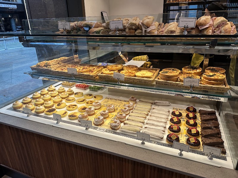 L'Ami Pierre - French Bakery