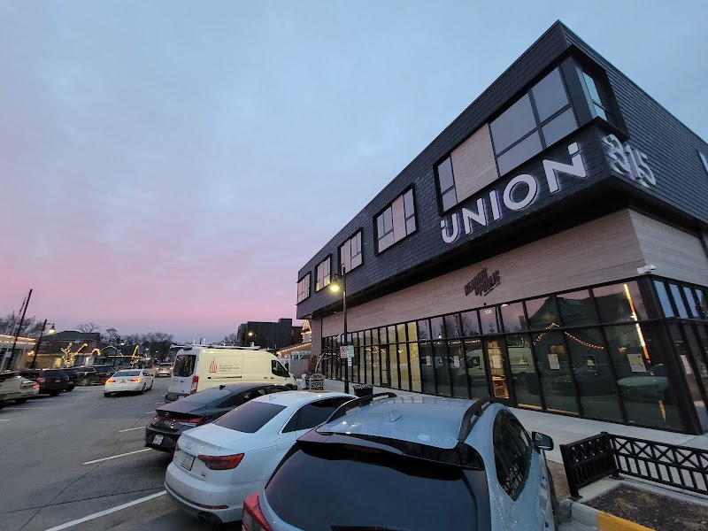 Reading in Public Bookstore + Cafe
