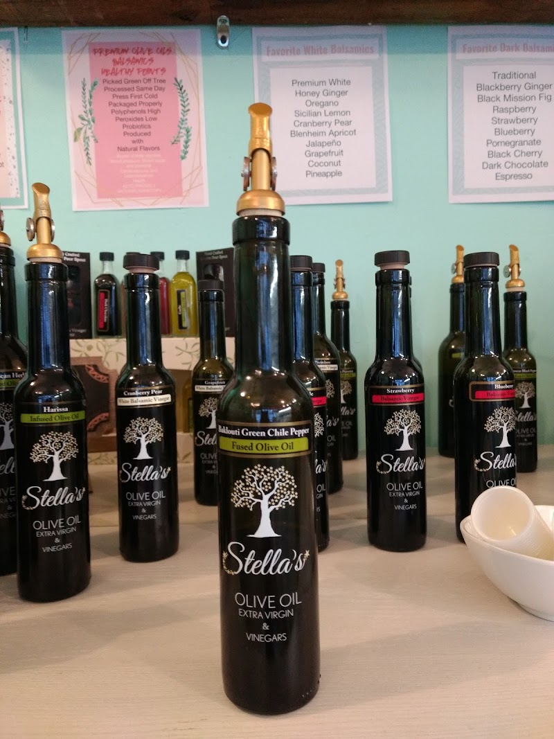 Stellas Gelato/Specialty Market