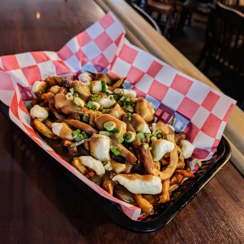 Dundee’s Place Bar and Grill