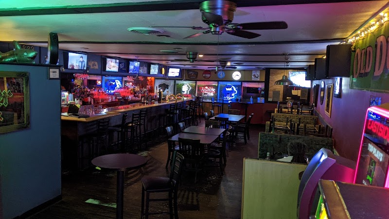 Dundee’s Place Bar and Grill
