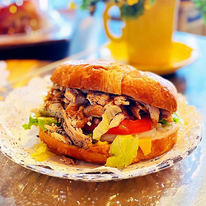 Picasso Moments Bakery, Cafe, & Boba Tea