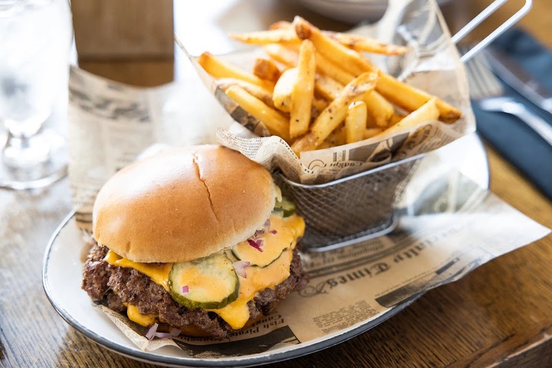 Clark Street Taphouse & Grill