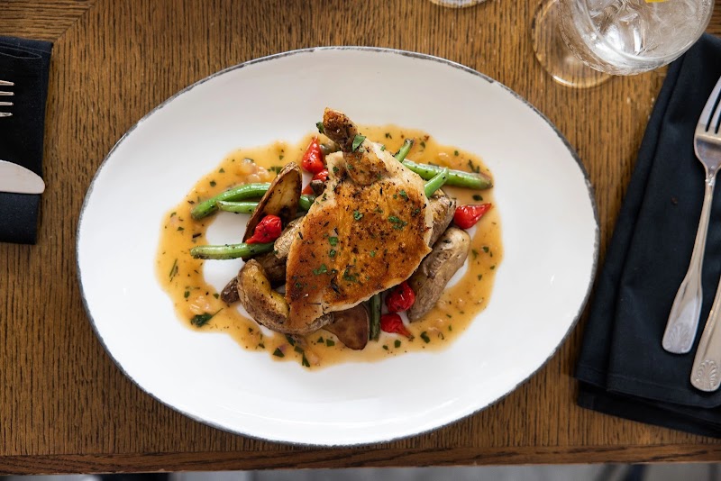 Clark Street Taphouse & Grill