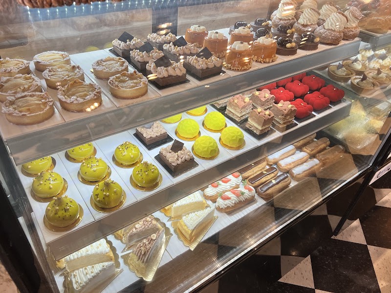 Little France Coffee & Bakery