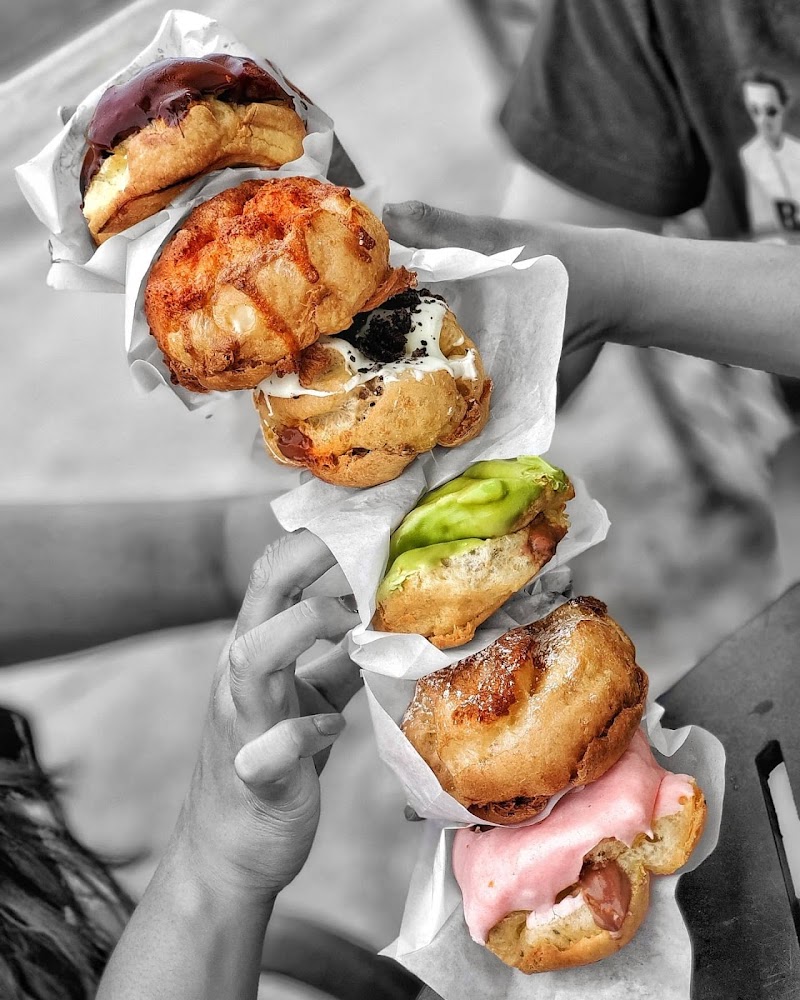 Beard Papa's - [Limited Time] Dubai Chocolate Puff