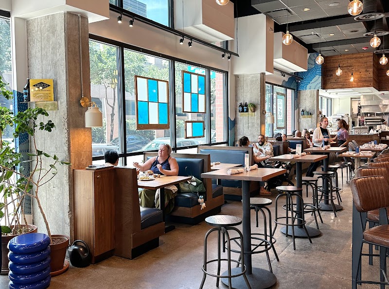 DISTRICT Downtown Diner