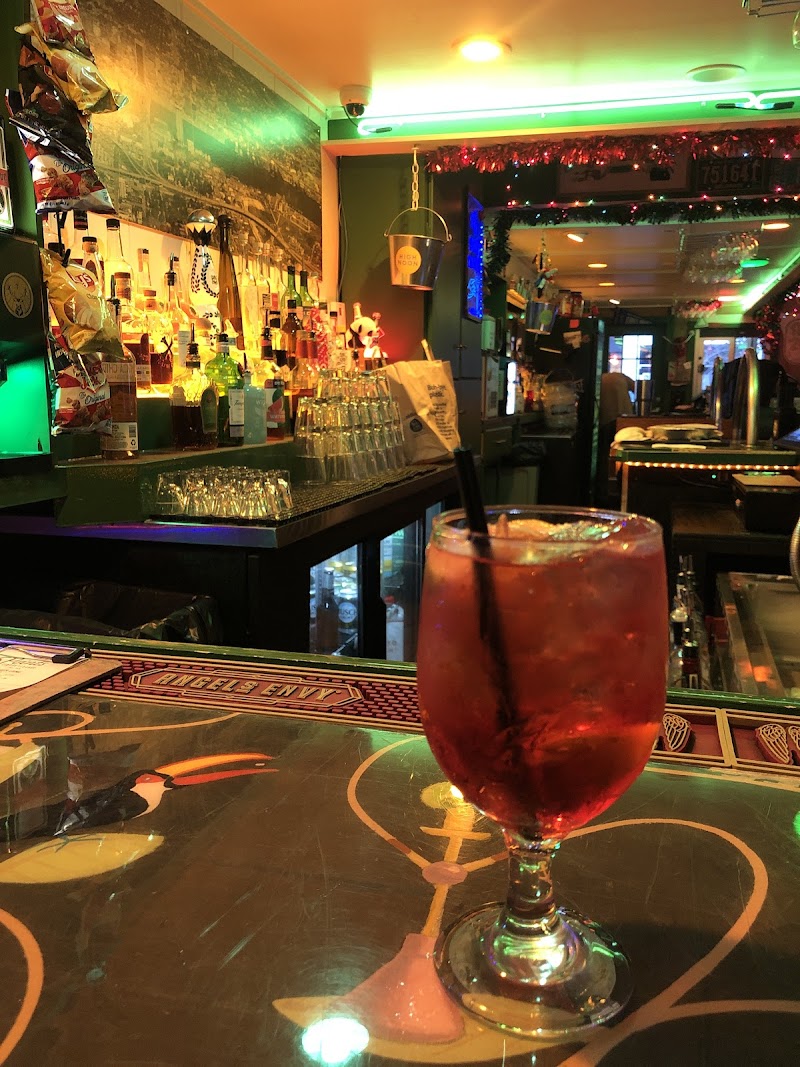 5 Points Liquor Lounge