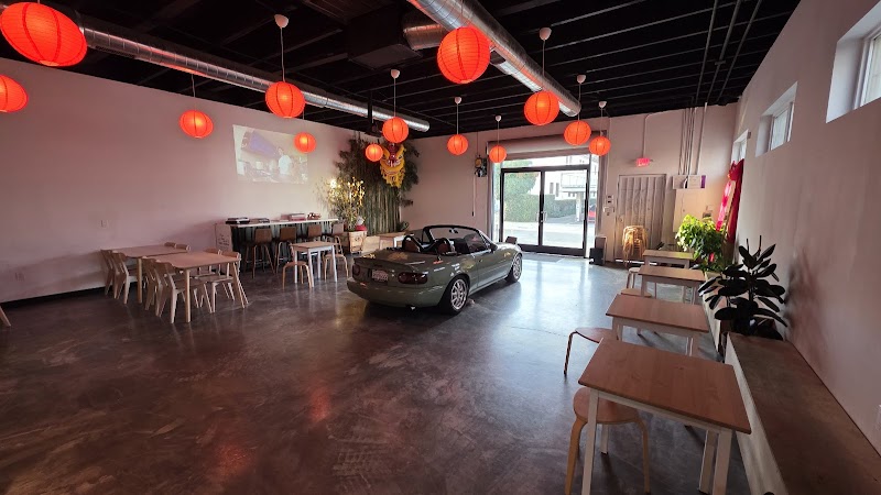 Chloé Cà Phê + Roastery