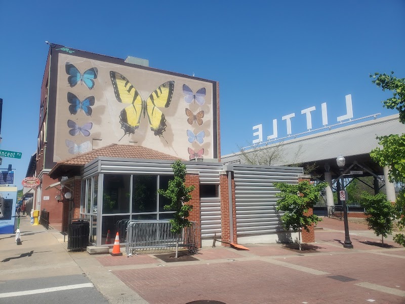 Gifts of Arkansas (4Square Cafe & Gifts)