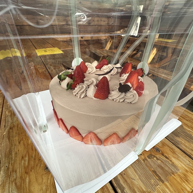 Bon Creme Cake & Coffee