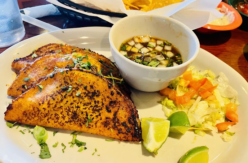 Molcajete's Lawrence