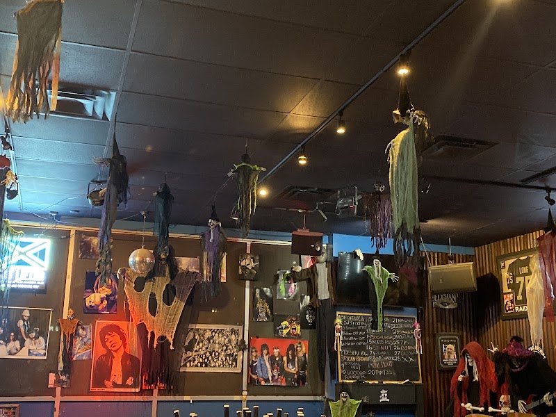 The Hopper Pub and Pizzeria