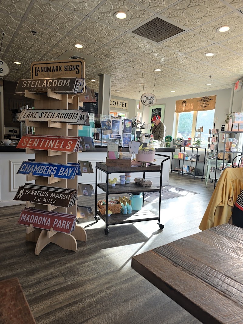 Topside Coffee Cabin