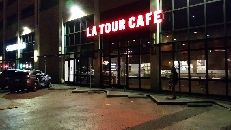 La Tour Cafe Iwilei