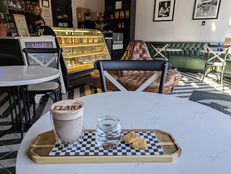 Elara Cafe | Bakery