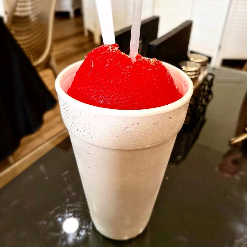 Roxie's Outdoor Patio and Drive-Thru