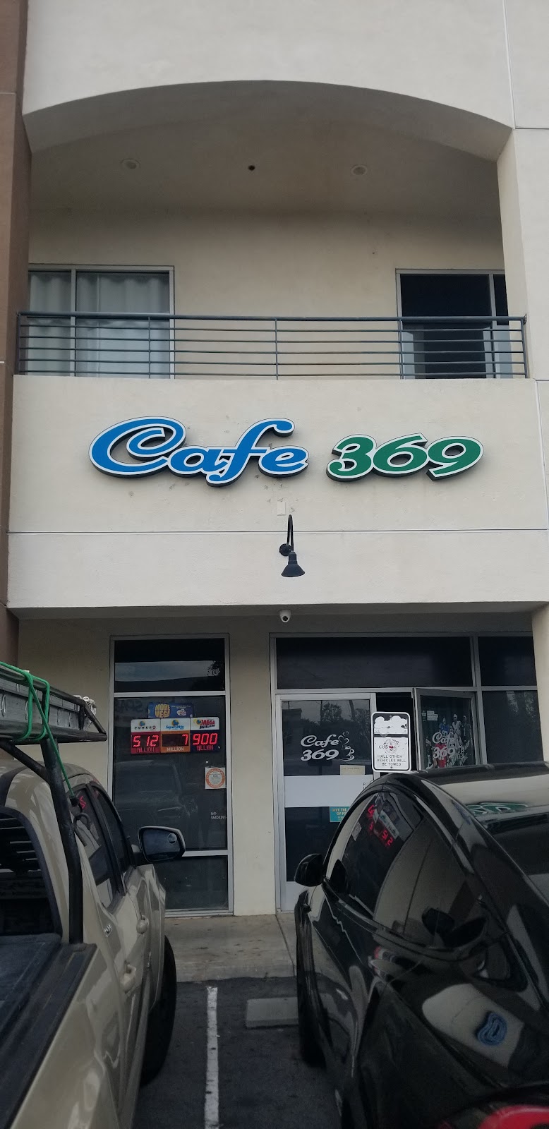 Cafe 369