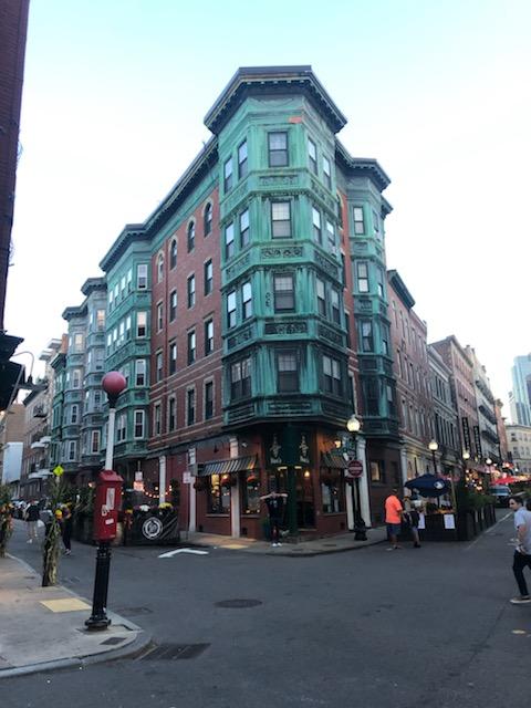 Cocktails & Cannoli: Boston's North End Dessert Tour