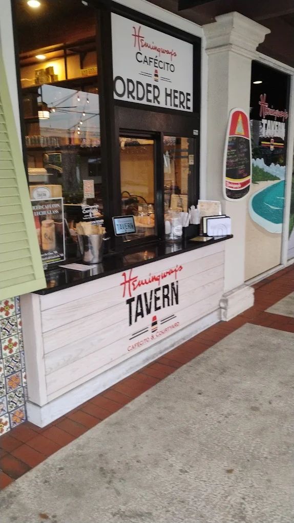 Hemingway's Tavern Cafecito
