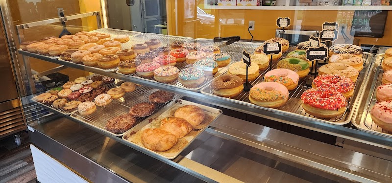 5th Avenue Bagelry and Donuts