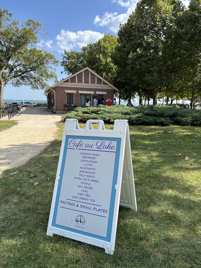 Café au Lake