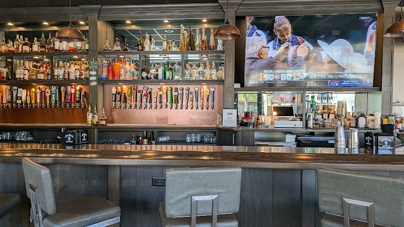 Cedars corner bar and kitchen