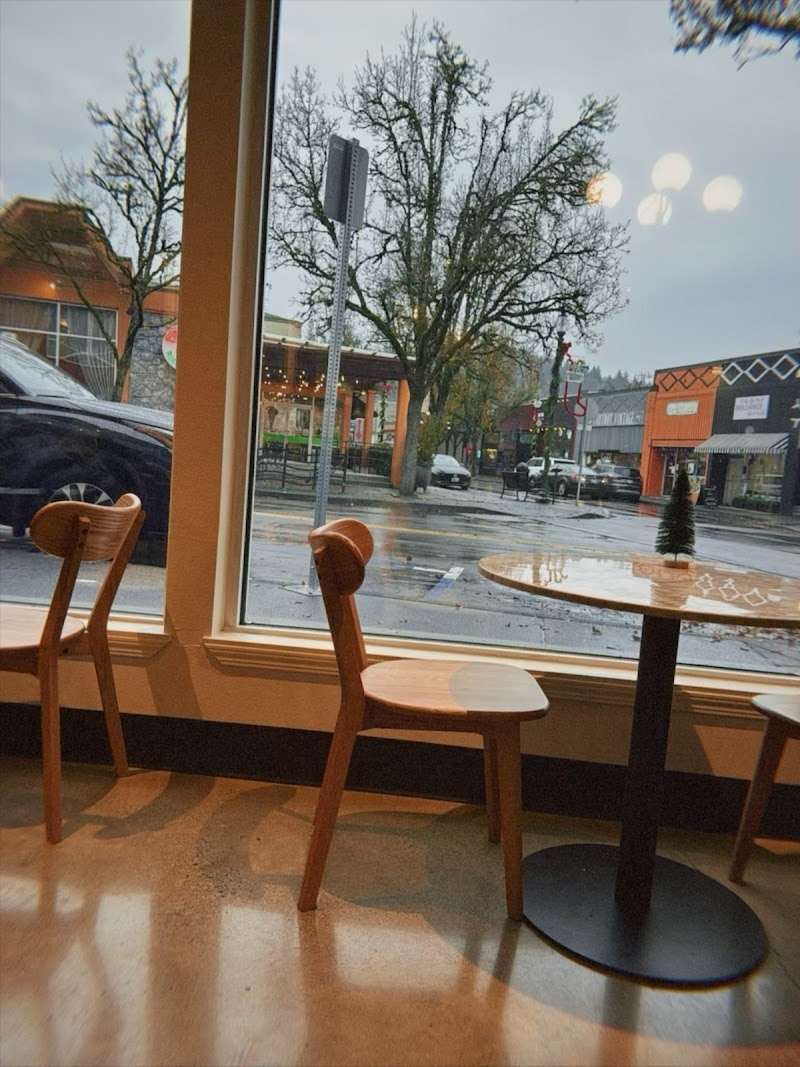 Stomping Grounds Coffee House: Drive Thru