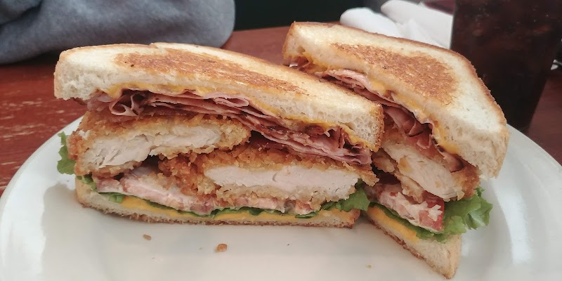 FarmHouse Cafe & Bakery