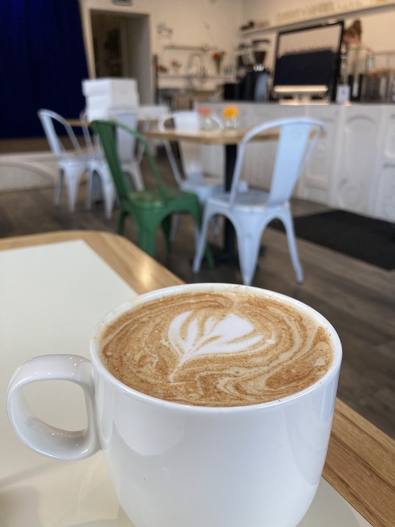 Showtime Studio and Coffee