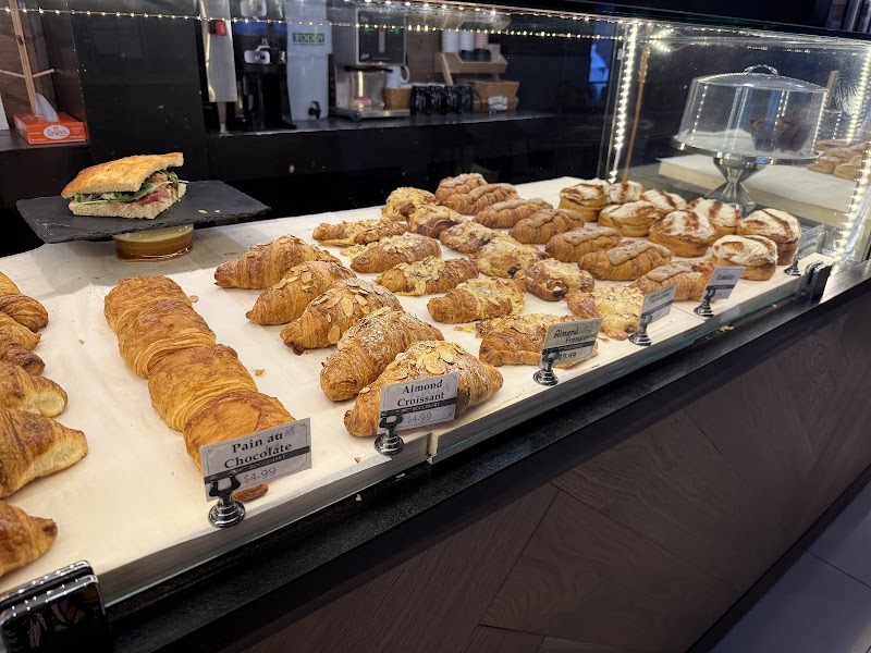 Roggenart European Bakery, Bistro & Cafe