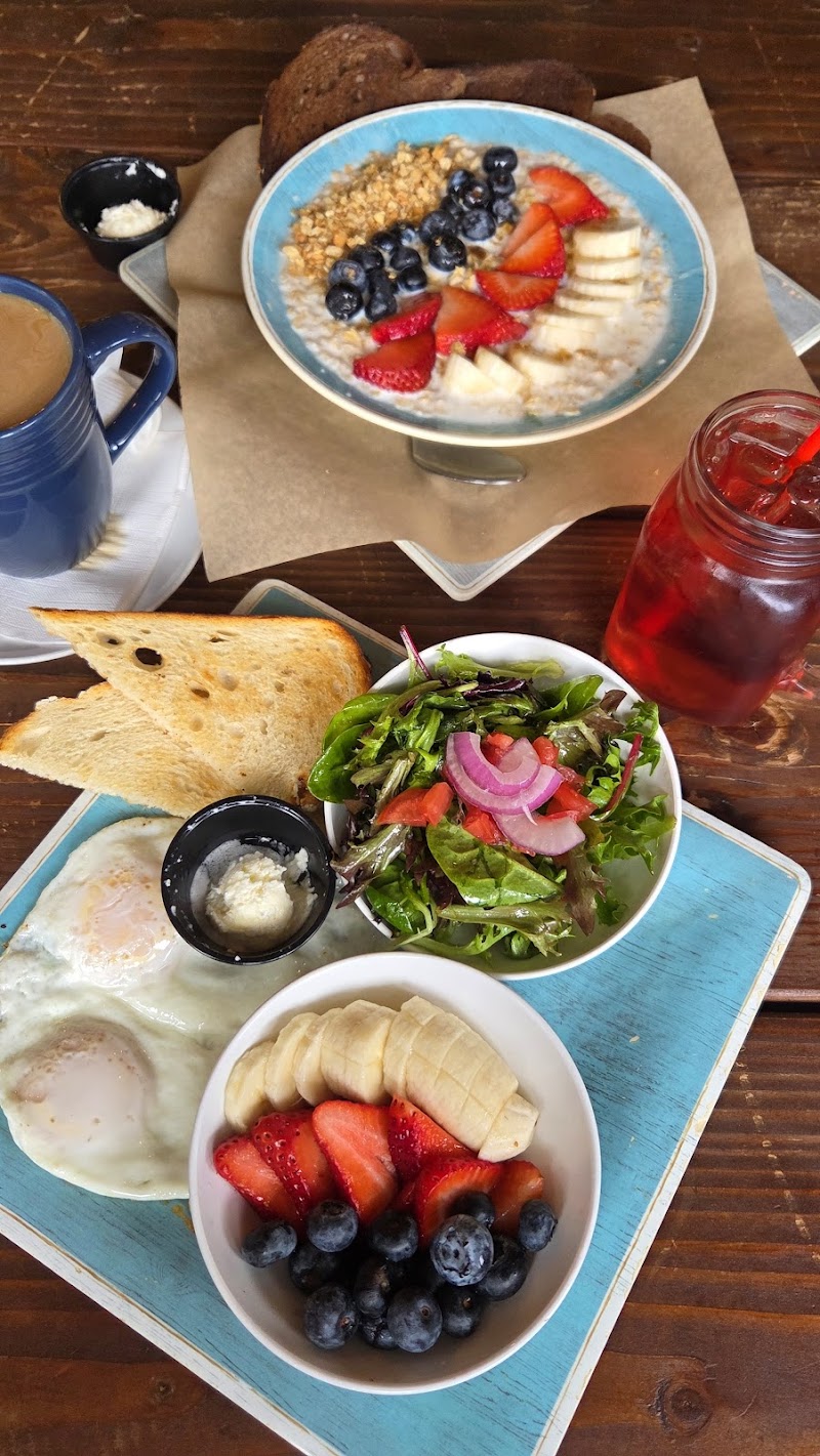 Auntie's Bakery & Cafe