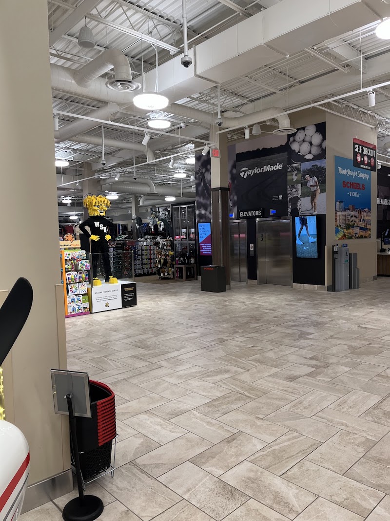 Ginna's Café at SCHEELS