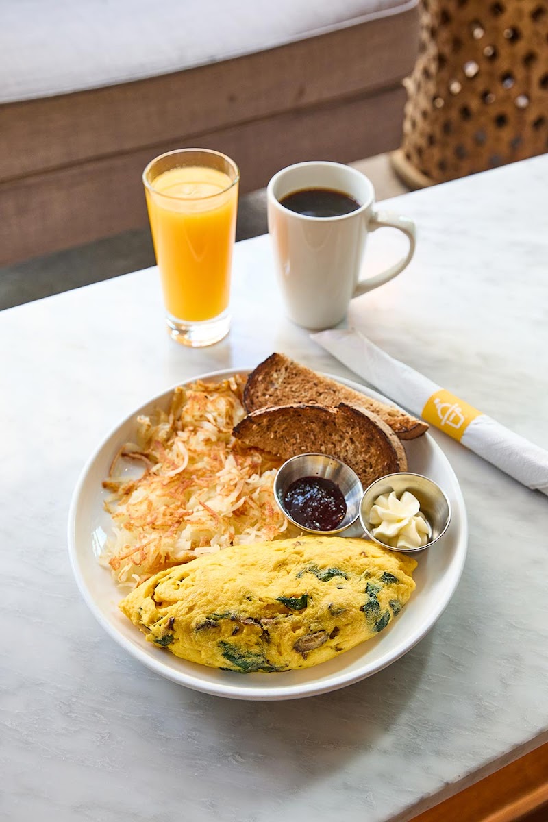 Cupitol Coffee & Eatery (Streeterville)