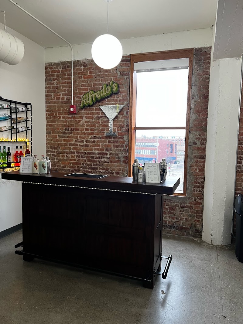 Alfredo's Martini Bar