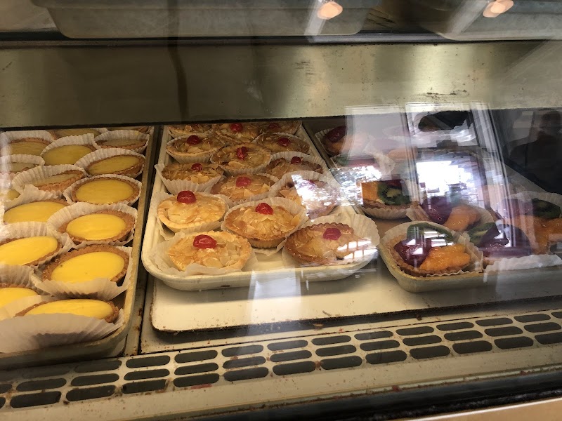 La Baguette French Bread and Pastry Shop