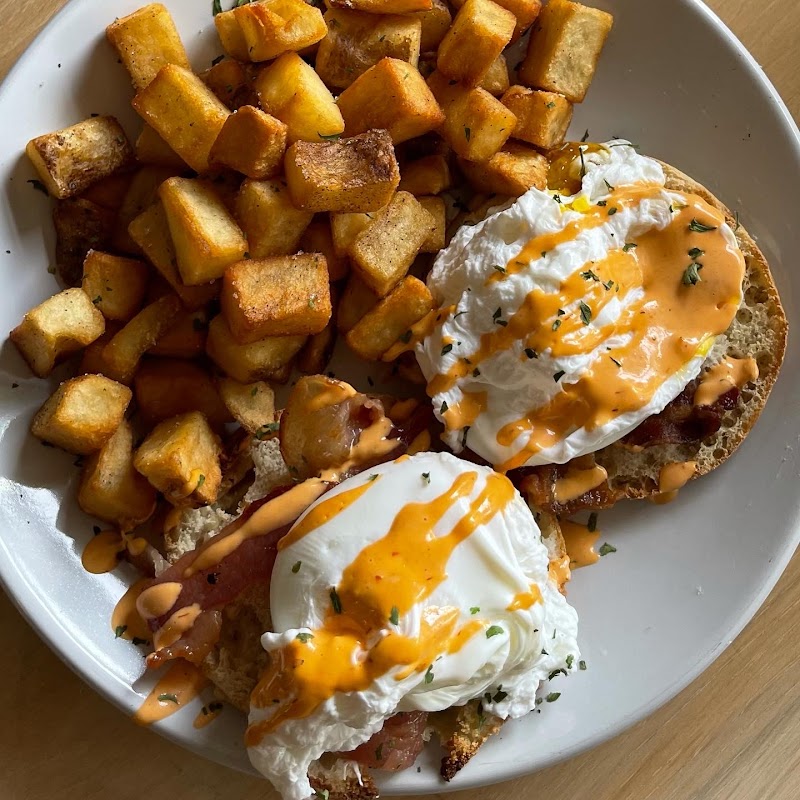 Cross Street Public House