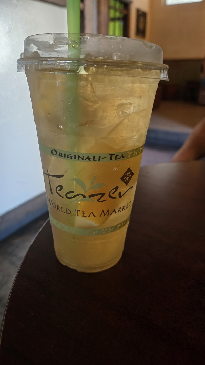 Teazer World Tea Market--Tower District