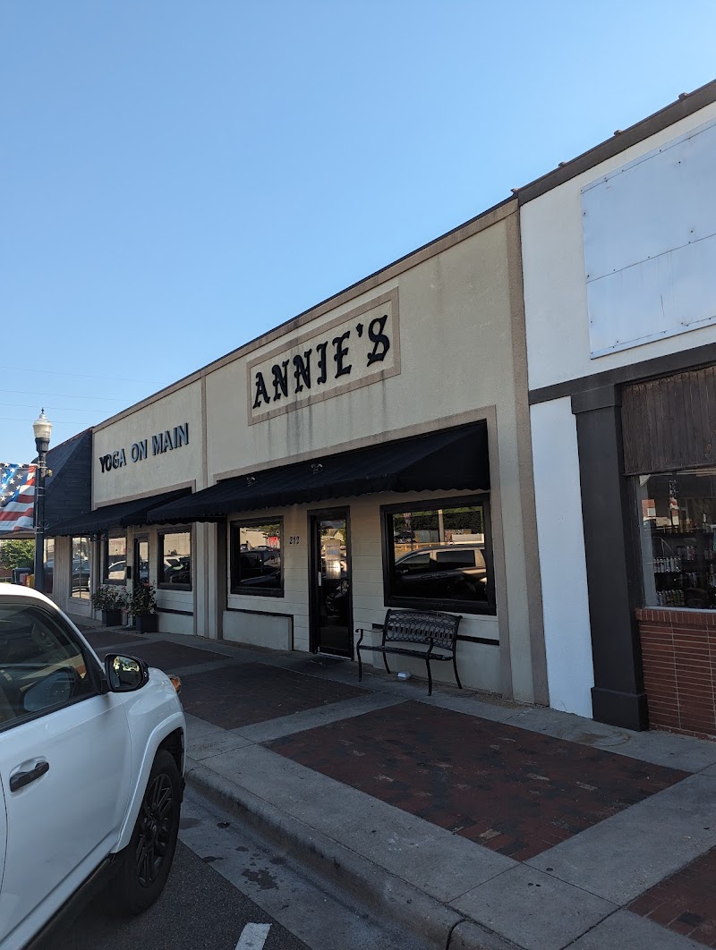 Annie's Cafe