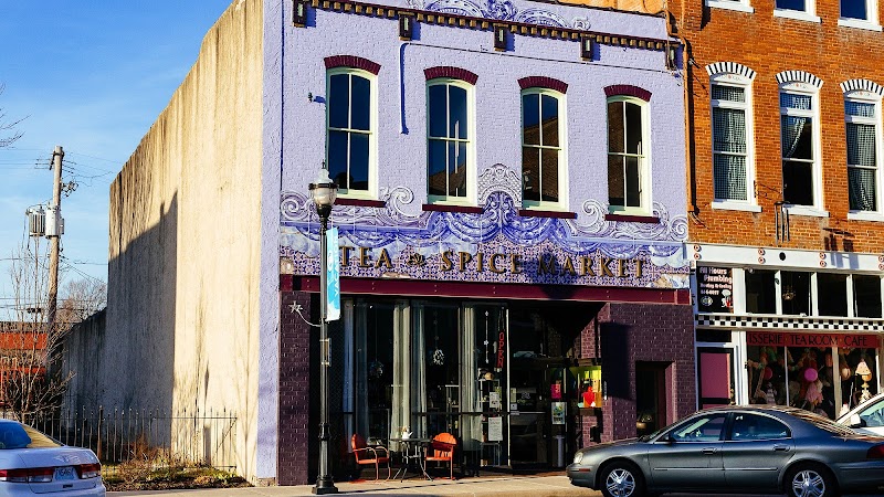 Chabom Teas + Spices