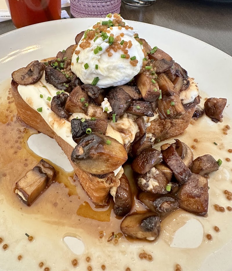 EvaDean's Bakery and Cafe