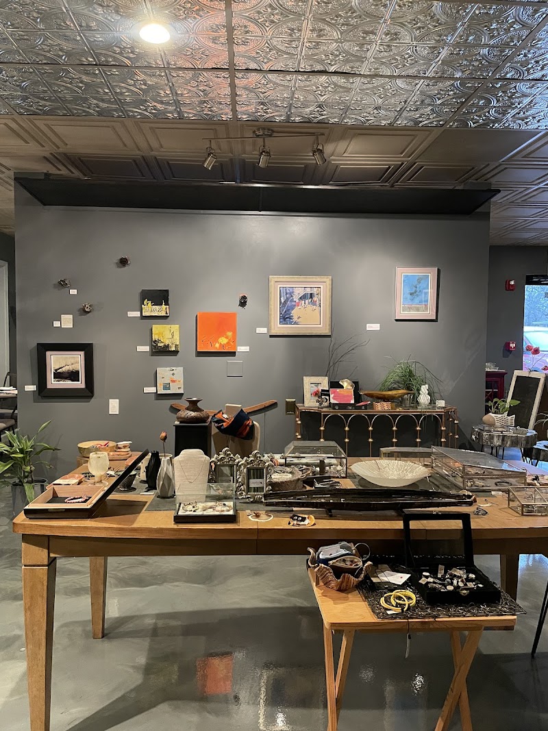 Coquelicot Gallery and Cafe